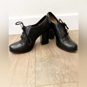 Women’s Frye Parker Black Oxford Heels Size 7.5